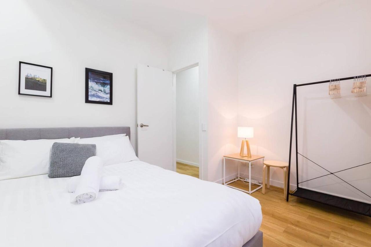 Apartment A Coveted Collins Street Pad With Parking