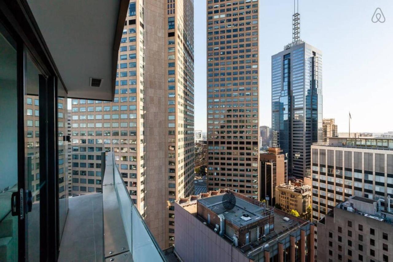 Sky High Living On Little Collins Apartment *