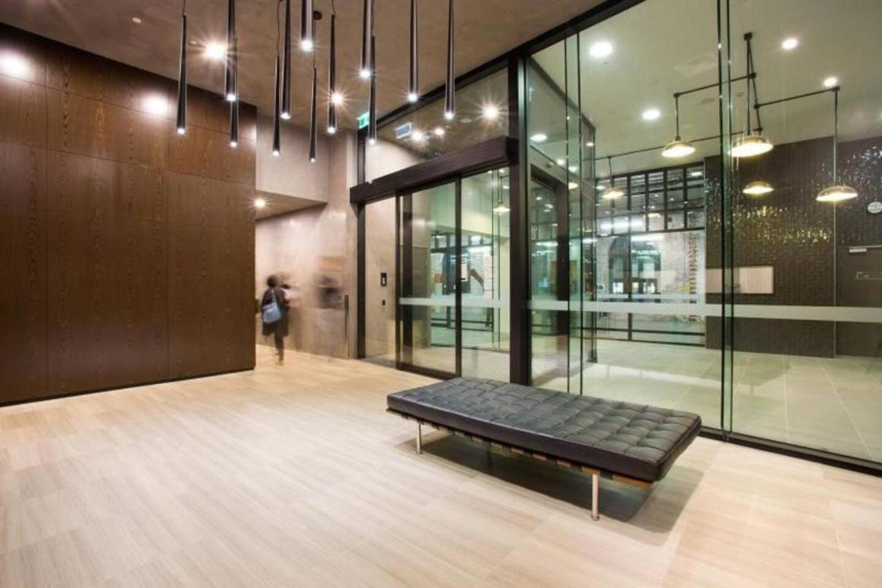 Sky High Cbd Living With Style Amenities Melbourne
