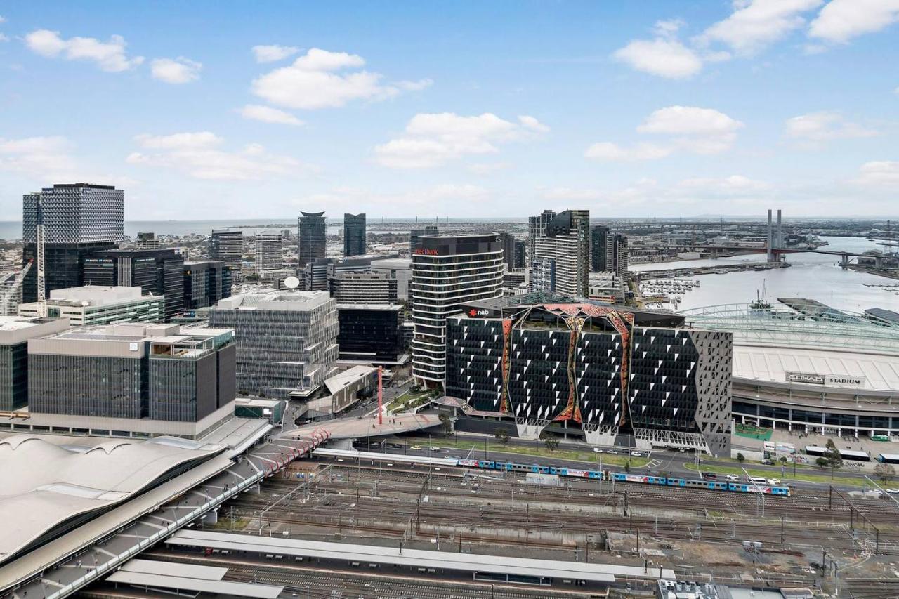 Sky High Cbd Living With Style Amenities * Melbourne
