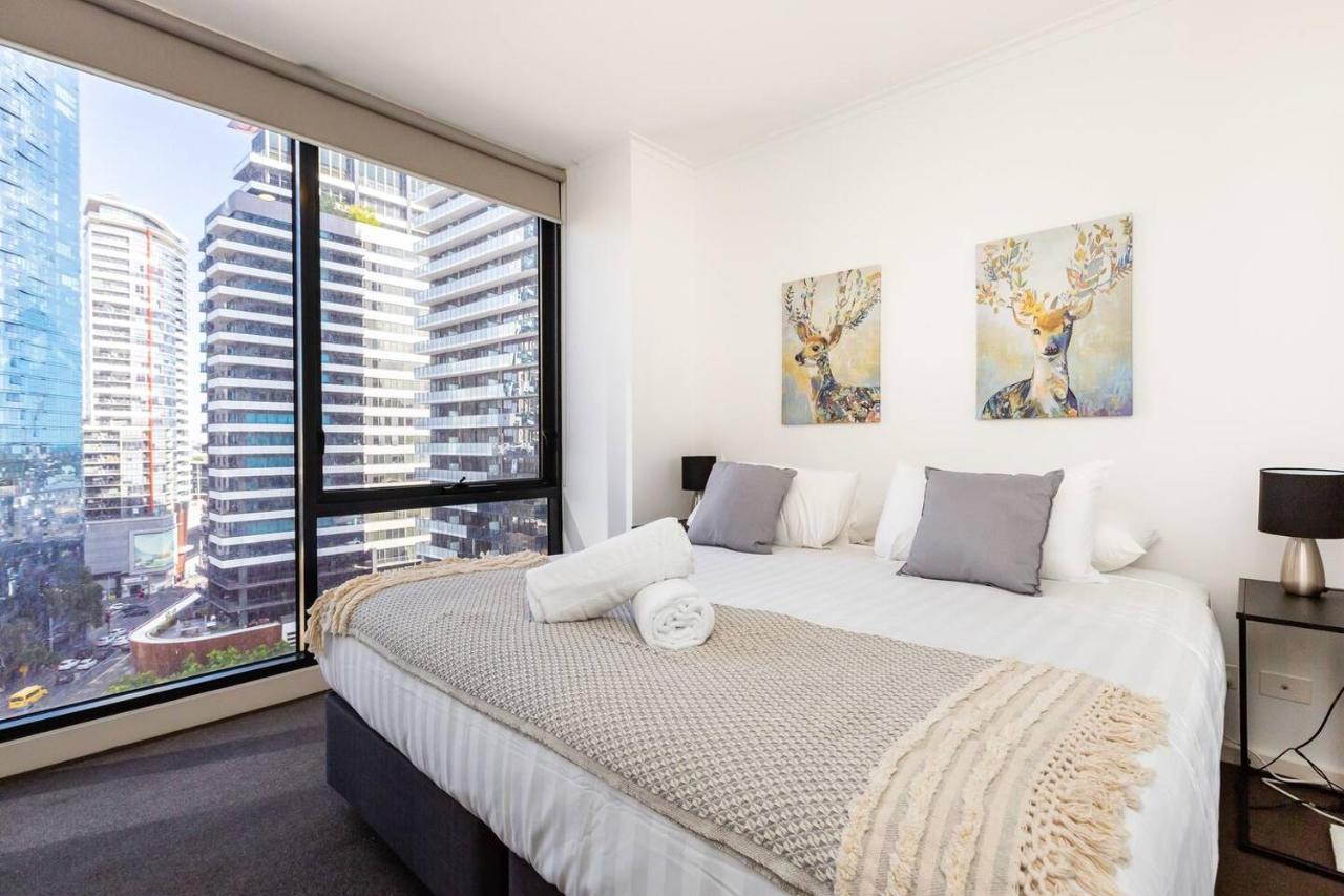 A Modern Resort-style Near Crown Casino Apartment Melbourne