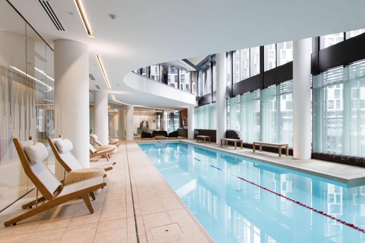 Modern Magic On Yarra River With Amenities