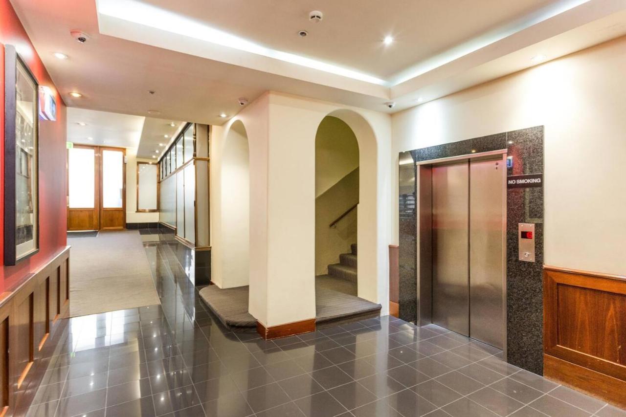 Heritage Charm In Melbourne's Heart With Rooftop