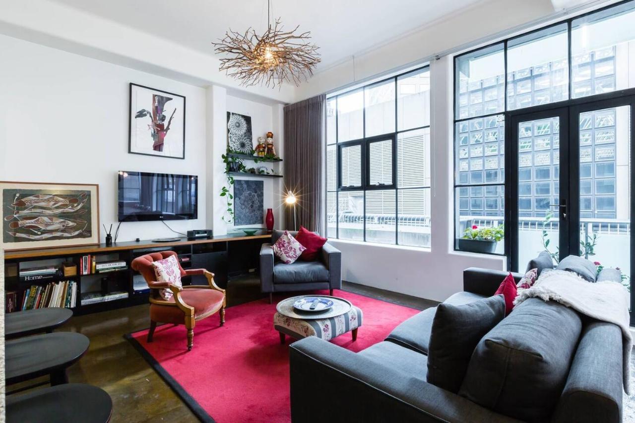 New York Style Loft On Flinders Lane With Parking *