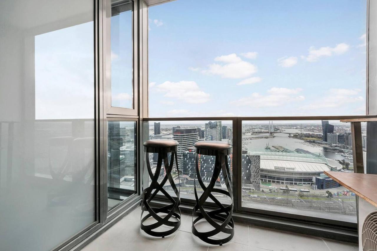 Apartment Sky High Cbd Living With Style Amenities *