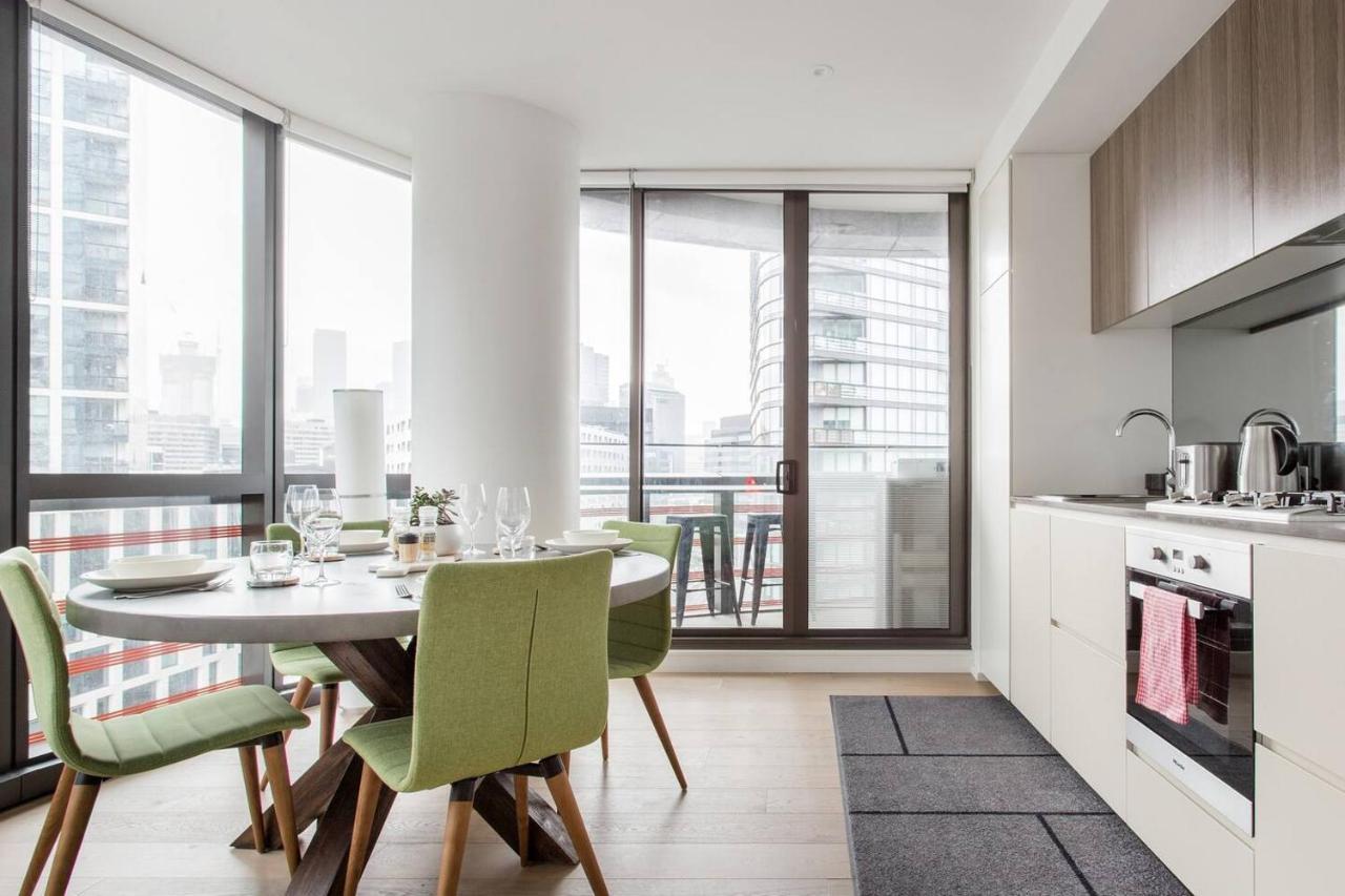 Apartment Modern Magic On Yarra River With Amenities