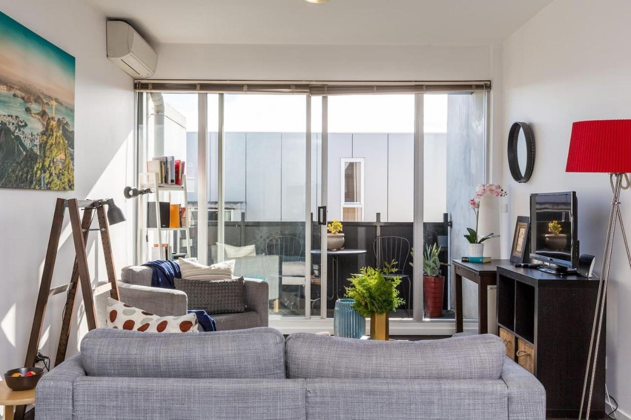 Apartment 'fitzroy Max' Easygoing Urban Pad Off Brunswick St