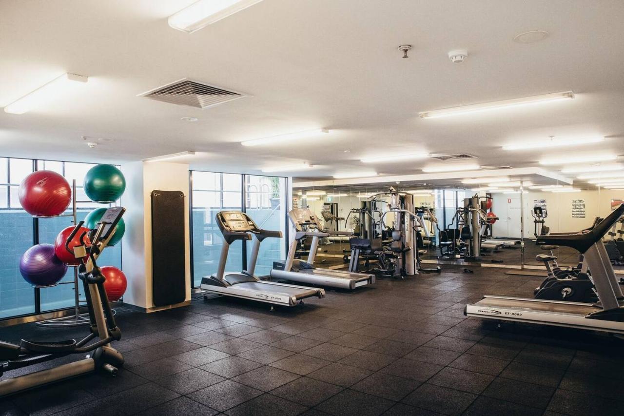 Modern Resort-style Near Queen Vic Market Melbourne