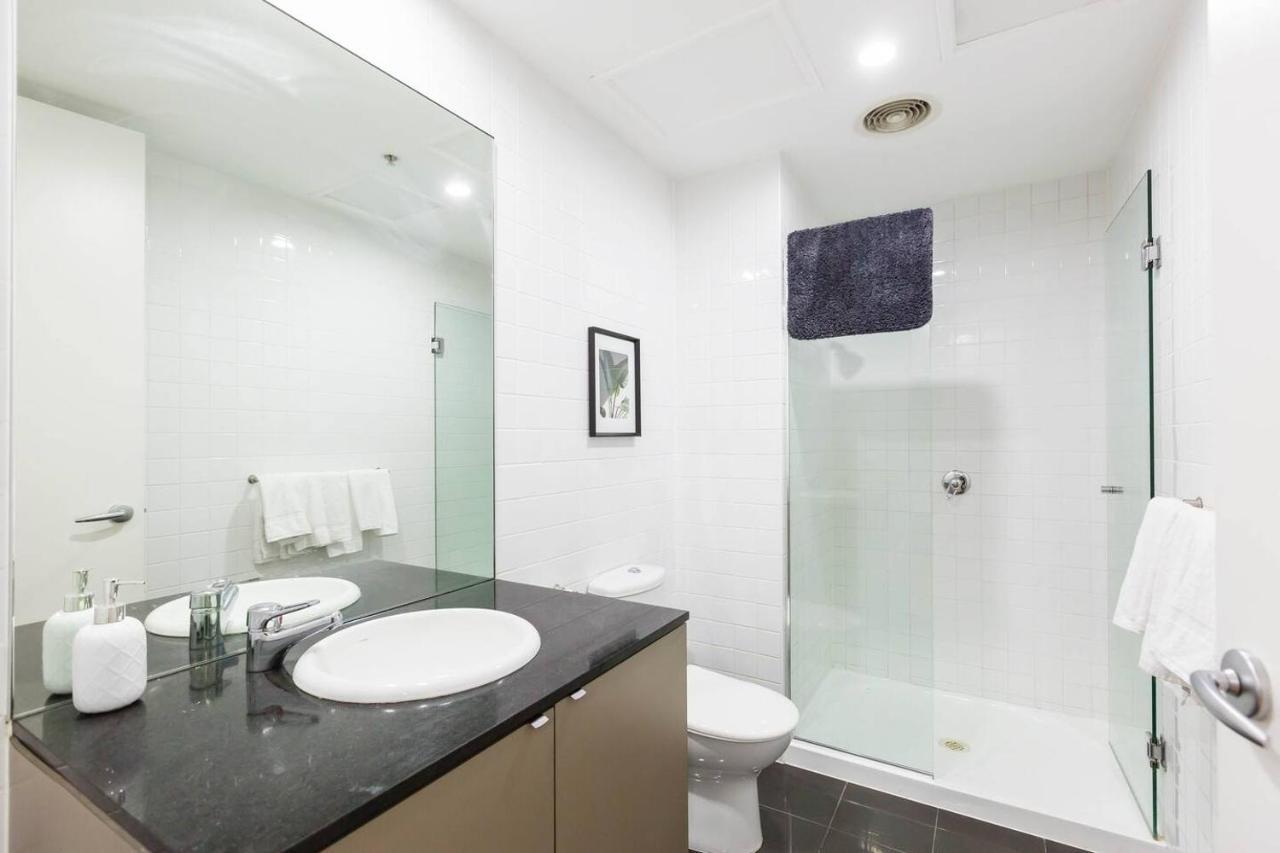 Apartment A Coveted Collins Street Pad With Parking