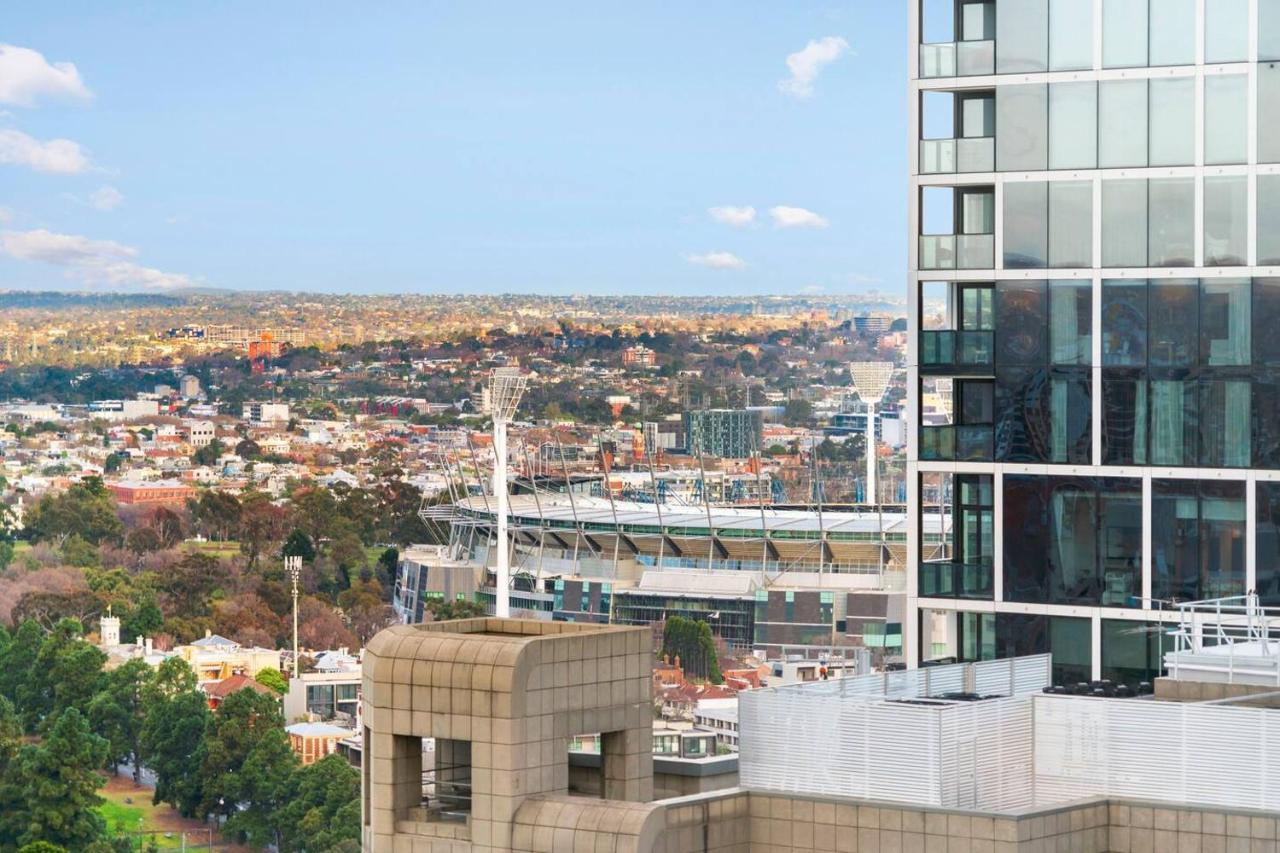 Apartment Sky High Living On Little Collins