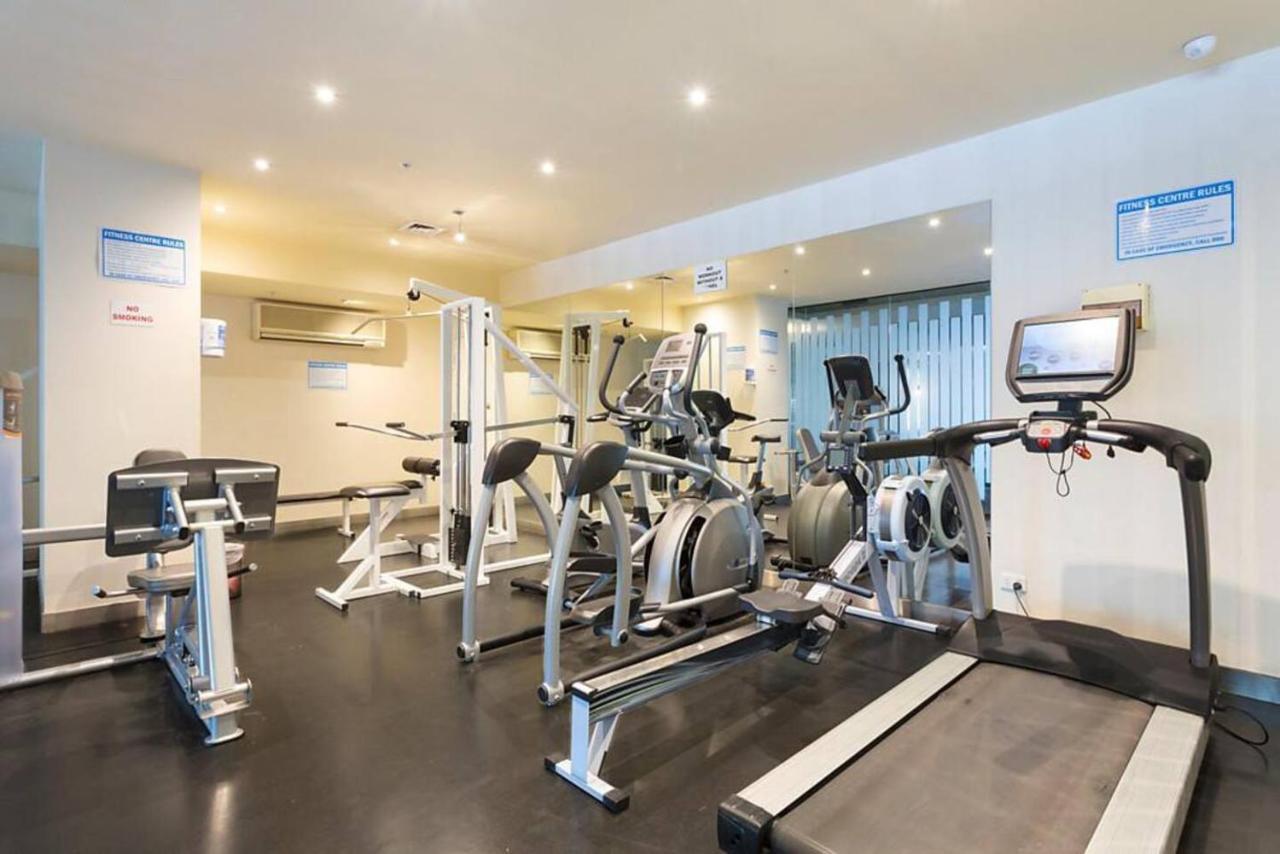 Sky High Southbank Lookout With Pool And Parking Apartment *