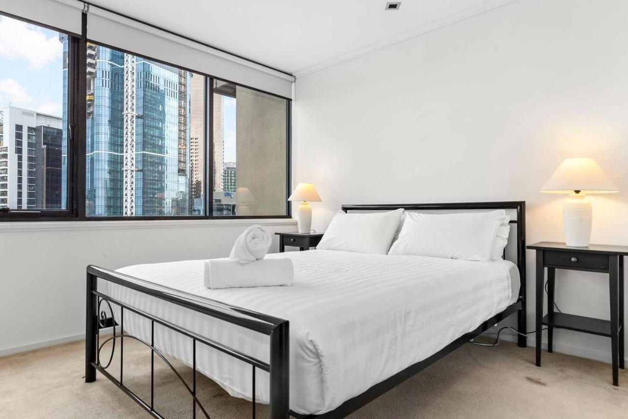Apartment Sky High Southbank Lookout With Pool And Parking Melbourne