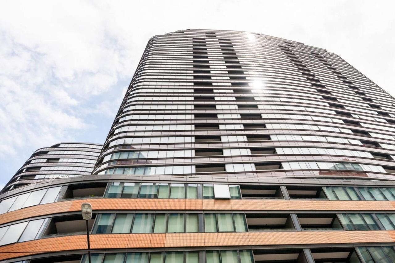 Apartment Modern Magic On Yarra River With Amenities