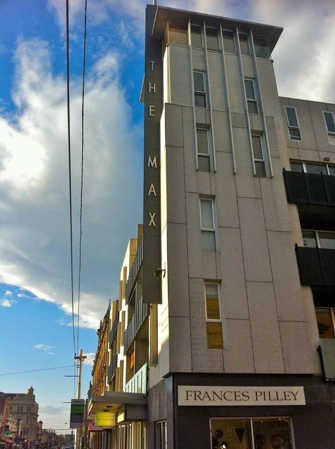 'fitzroy Max' Easygoing Urban Pad Off Brunswick St *