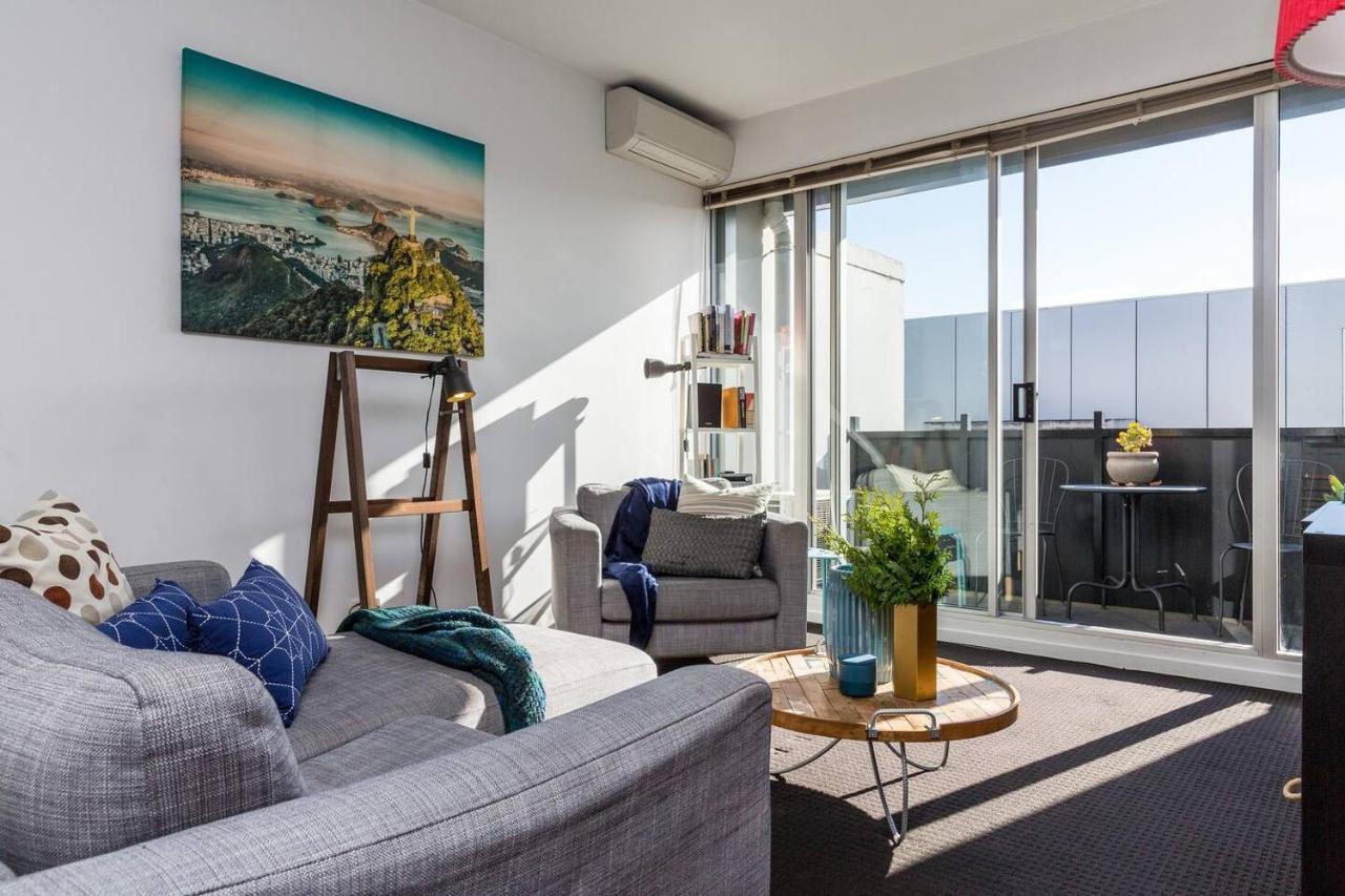 'fitzroy Max' Easygoing Urban Pad Off Brunswick St Apartment *
