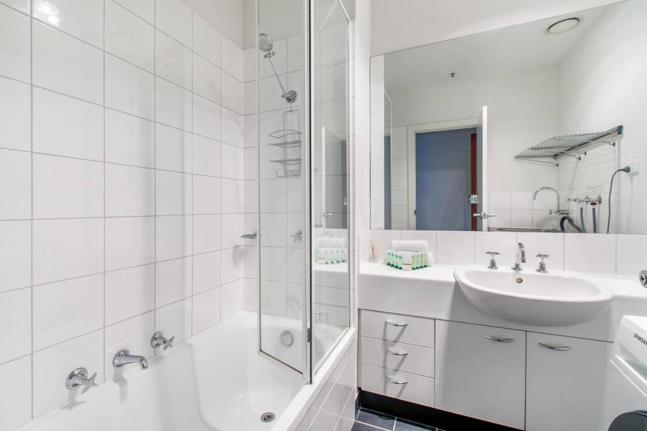 Heritage Charm In Melbourne's Heart With Rooftop