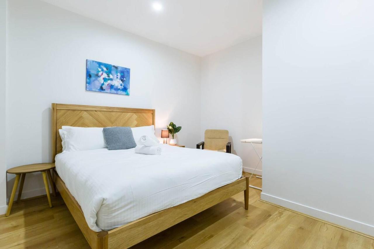 A Coveted Collins Street Pad With Parking