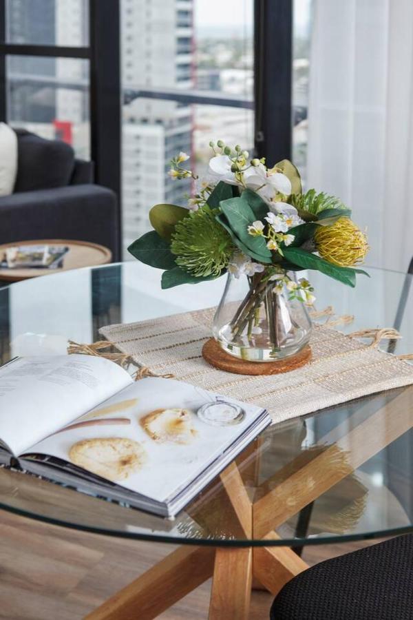 Apartment 'the Summit' Chic Sky-high Serenity Near The Cbd