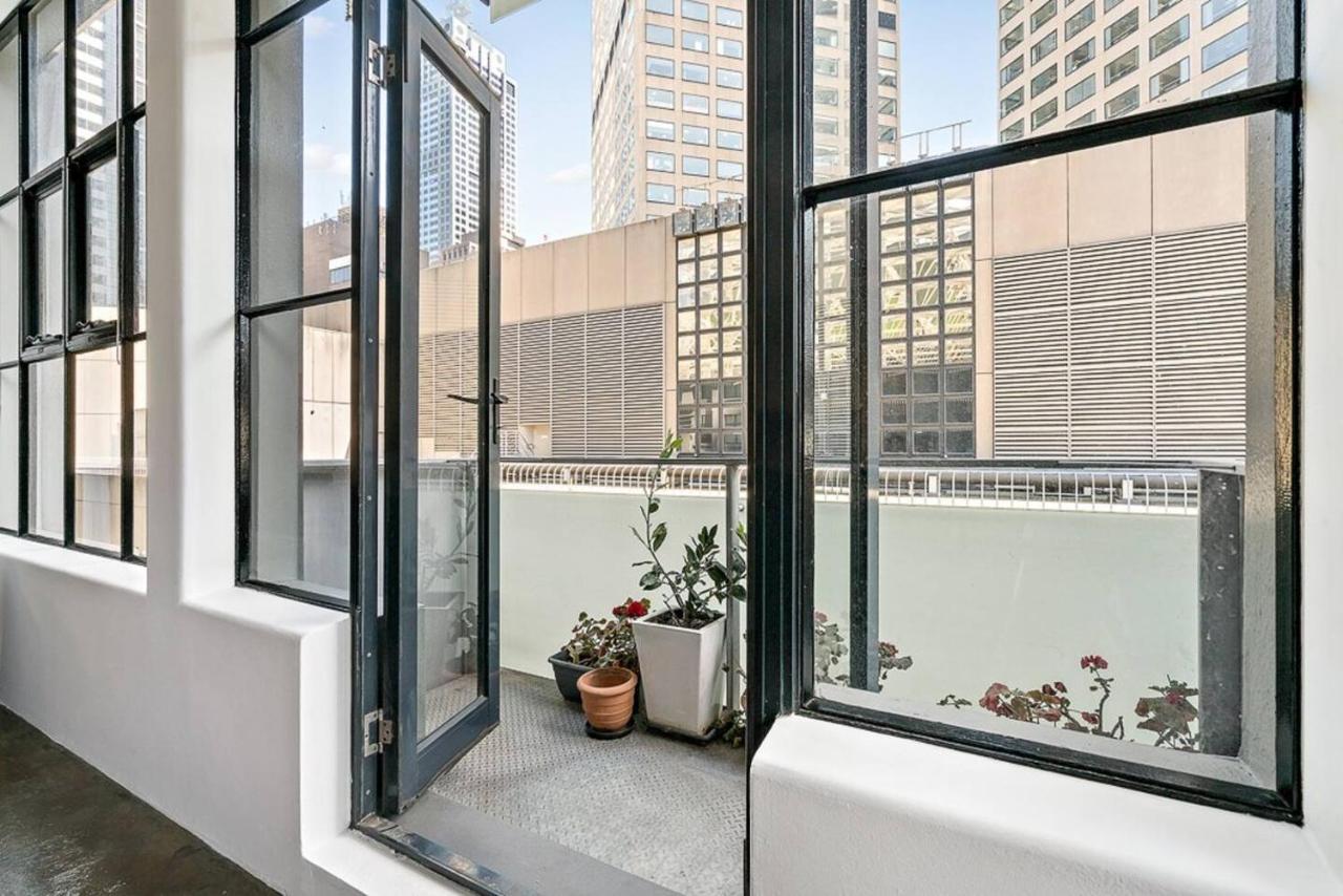 New York Style Loft On Flinders Lane With Parking Apartment