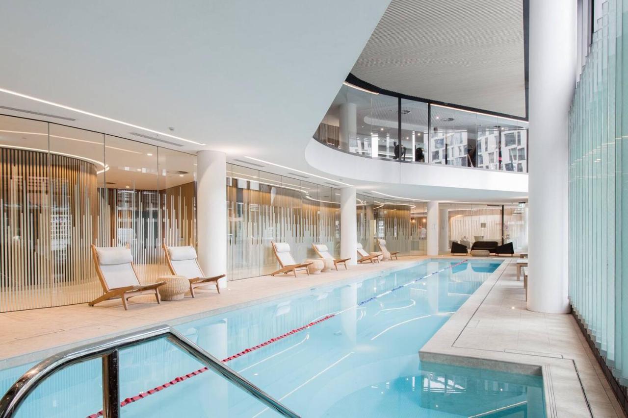 Modern Magic On Yarra River With Amenities *