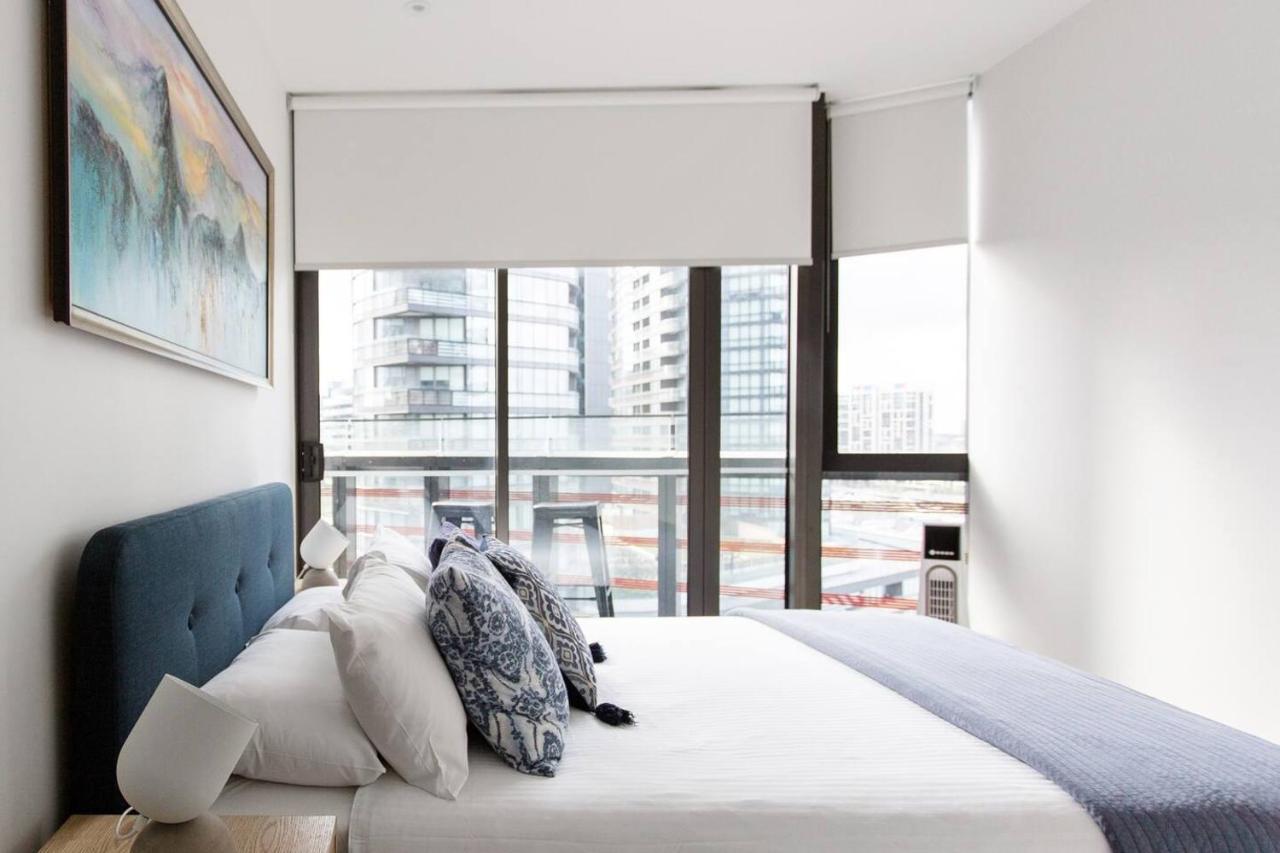 Modern Magic On Yarra River With Amenities * Melbourne