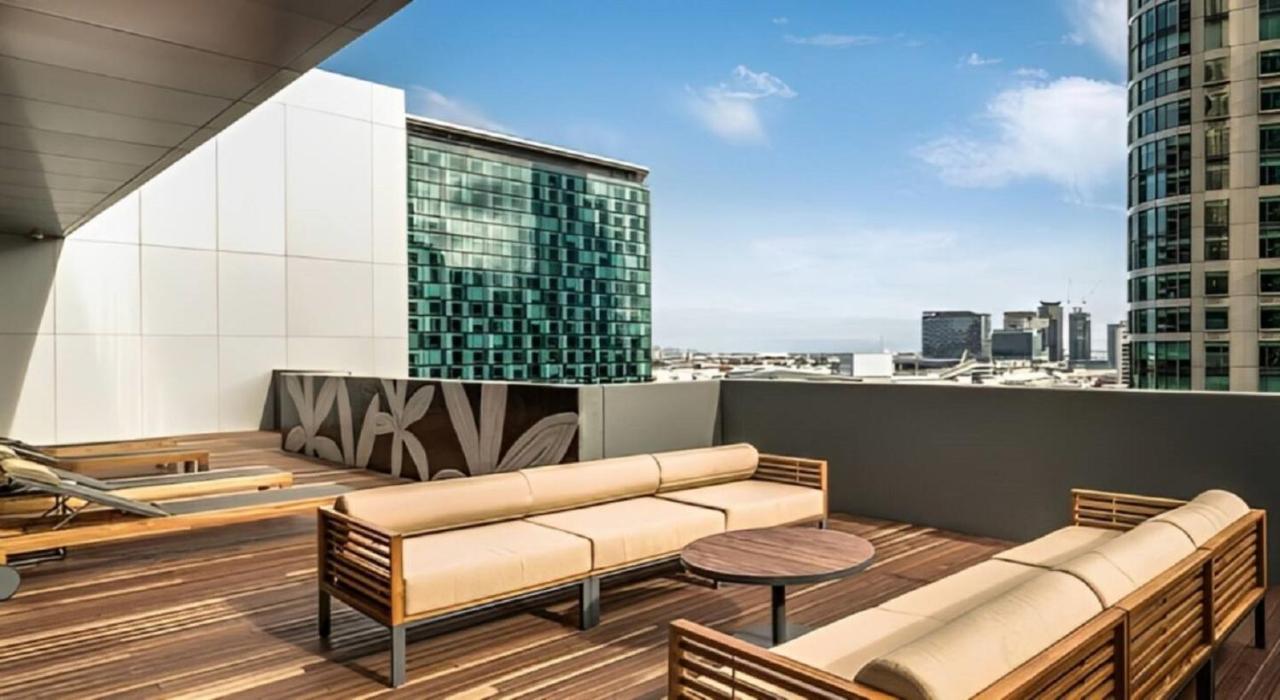 By Ready Set Apartment Melbourne