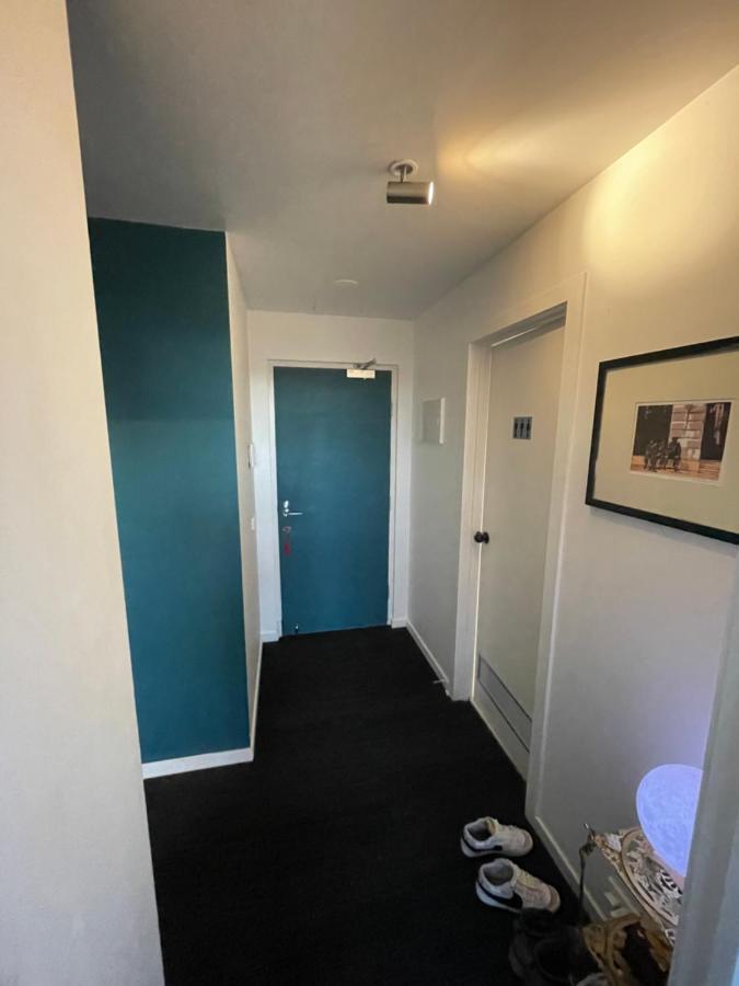 Brunswick Park Pad Apartment