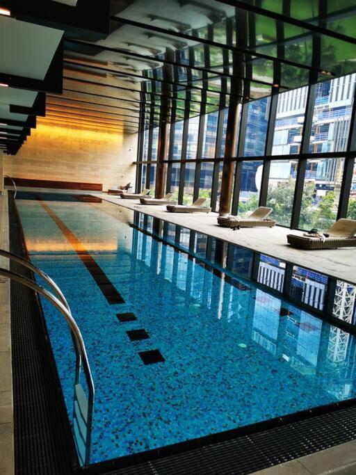 Glamorous 2br With Ocean & River Views & Free Parking Melbourne