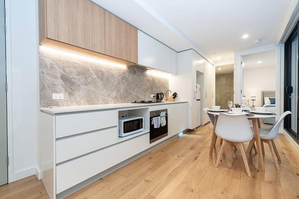 Calming Urban Oasis Apartment