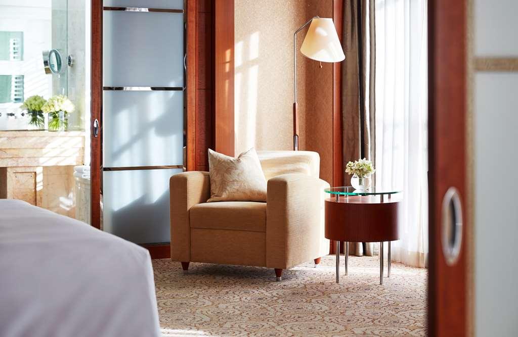 Park Hyatt Hotel 5*