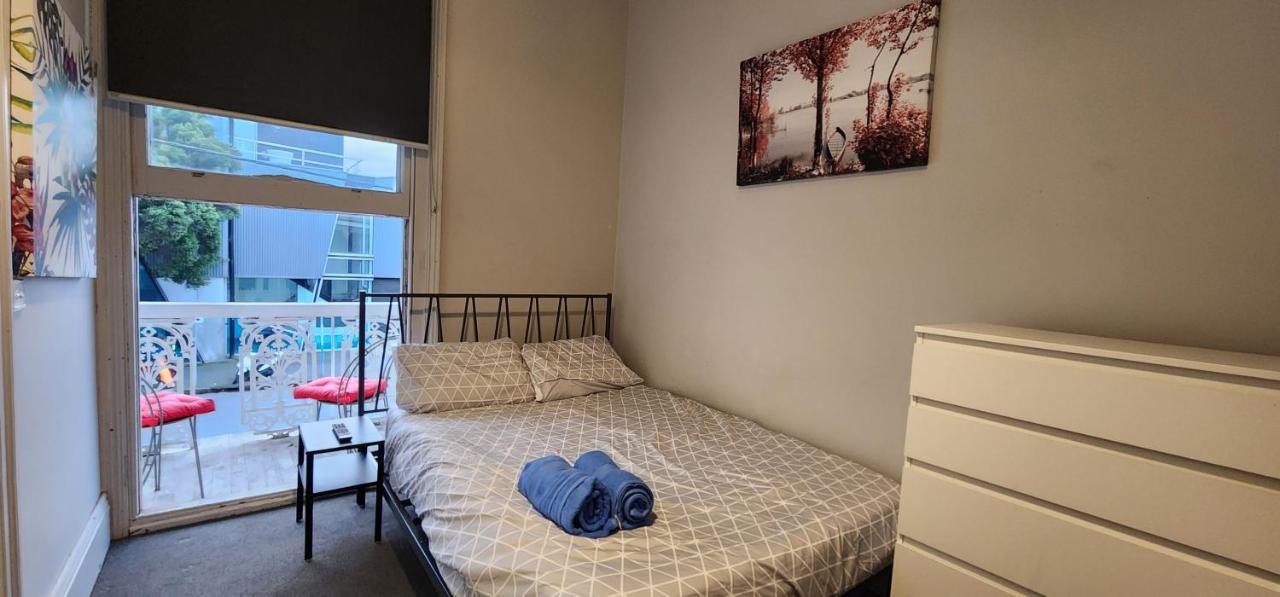 50 St Windsor Hostel