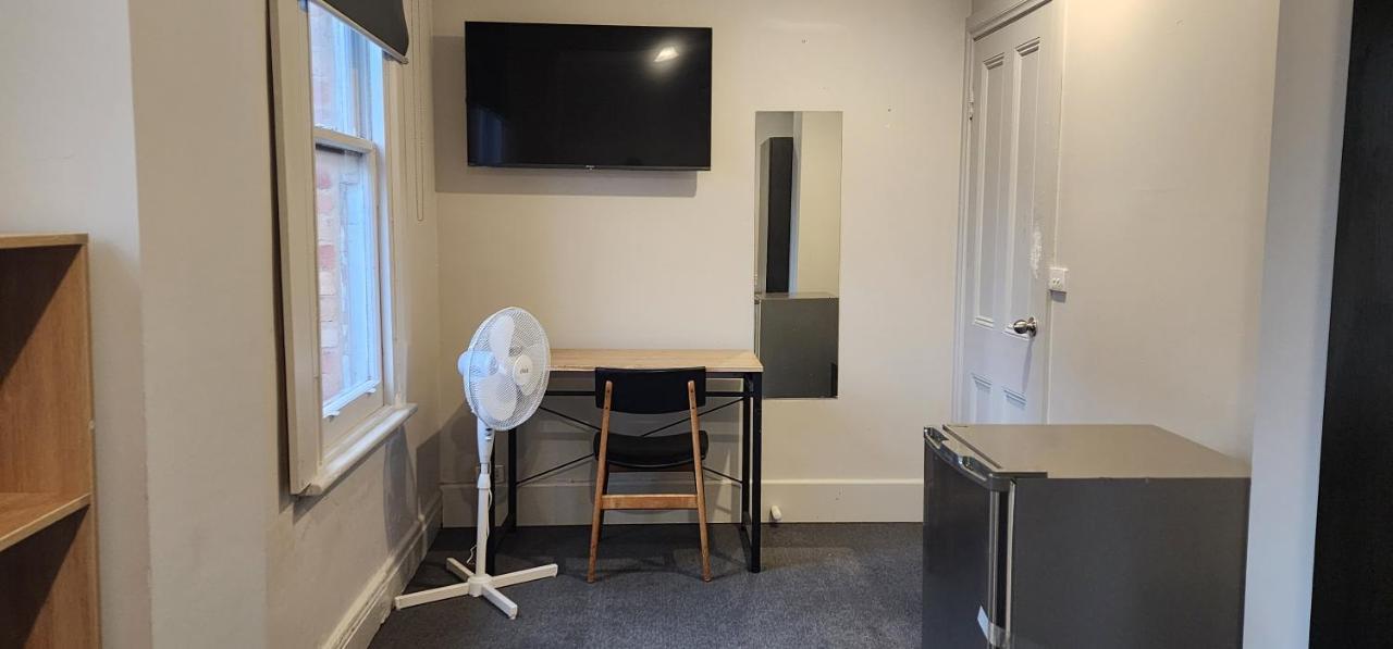 50 St Windsor Hostel *