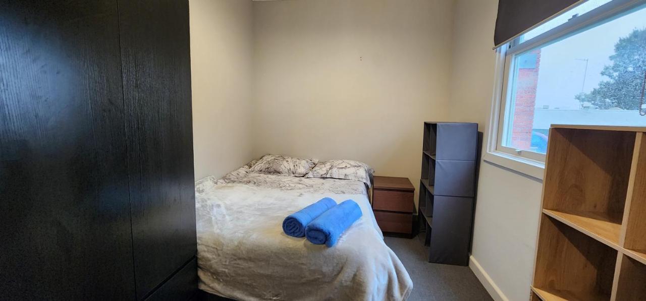 50 St Windsor Hostel