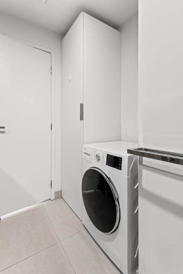 Preston - Entire Unit With 2 Beds 2 Baths Apartment Melbourne