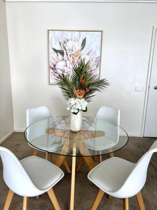 Apartment Exclusive 2 Bed Pad With Views *