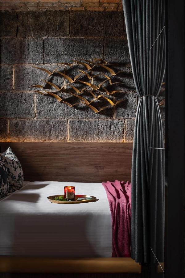 The Interlude 5* Melbourne
