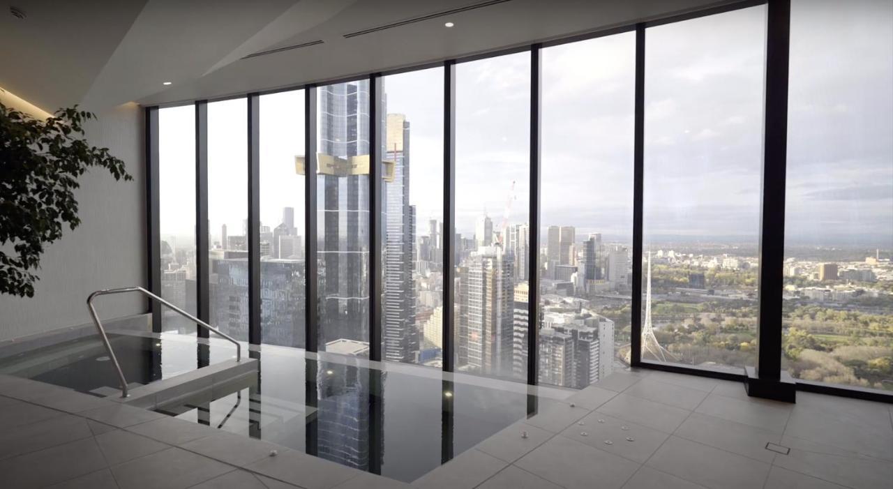 The Cosmopolitan Crown With Parking & Vip Amenities Apartment *