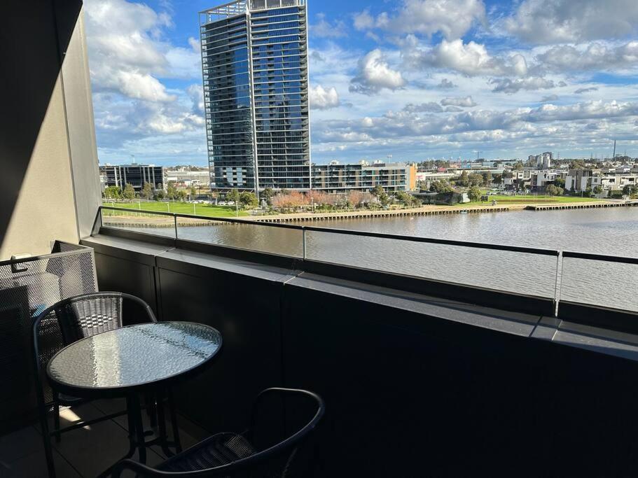 Wyndel One Bedroom Mel83510s Apartment Melbourne