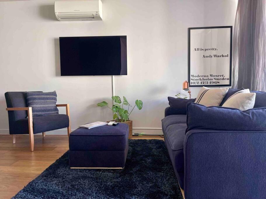 Apartment Vibrant !!! Stylish Open Big City View Balcony Family Friendly Melbourne
