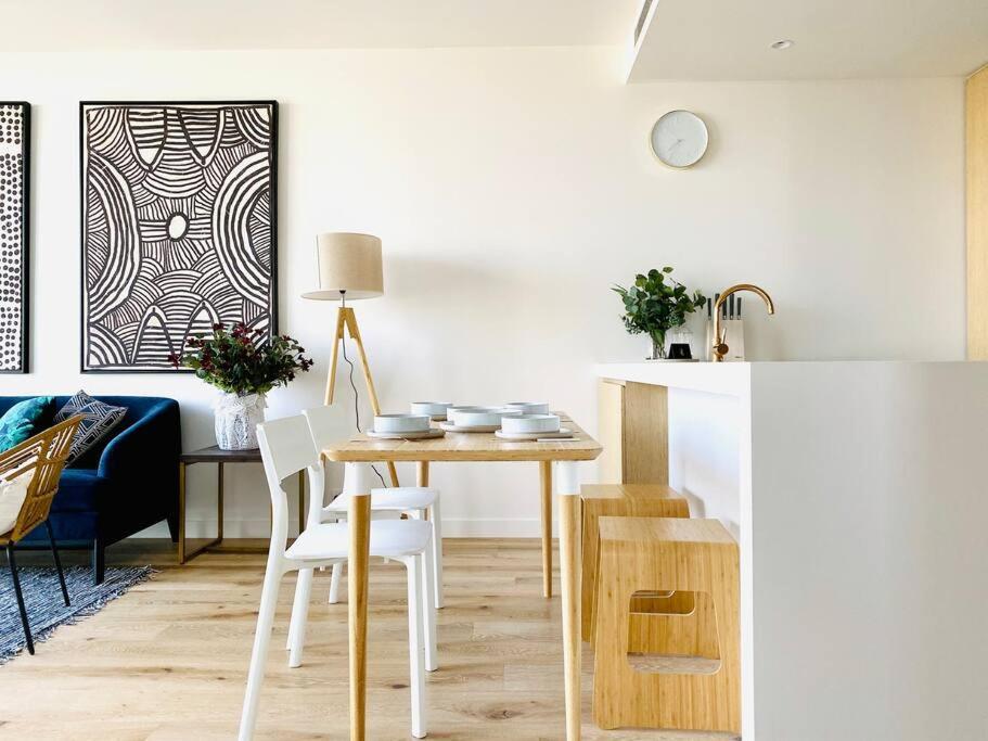Apartment Contemporary 2br In Melb-collins House#ch43 *