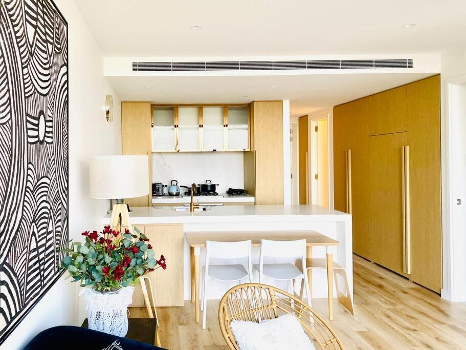 Contemporary 2br In Melb-collins House#ch43 *