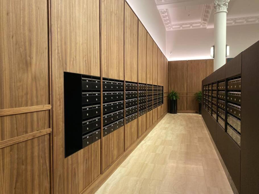 Contemporary 2br In Melb-collins House#ch43 Apartment