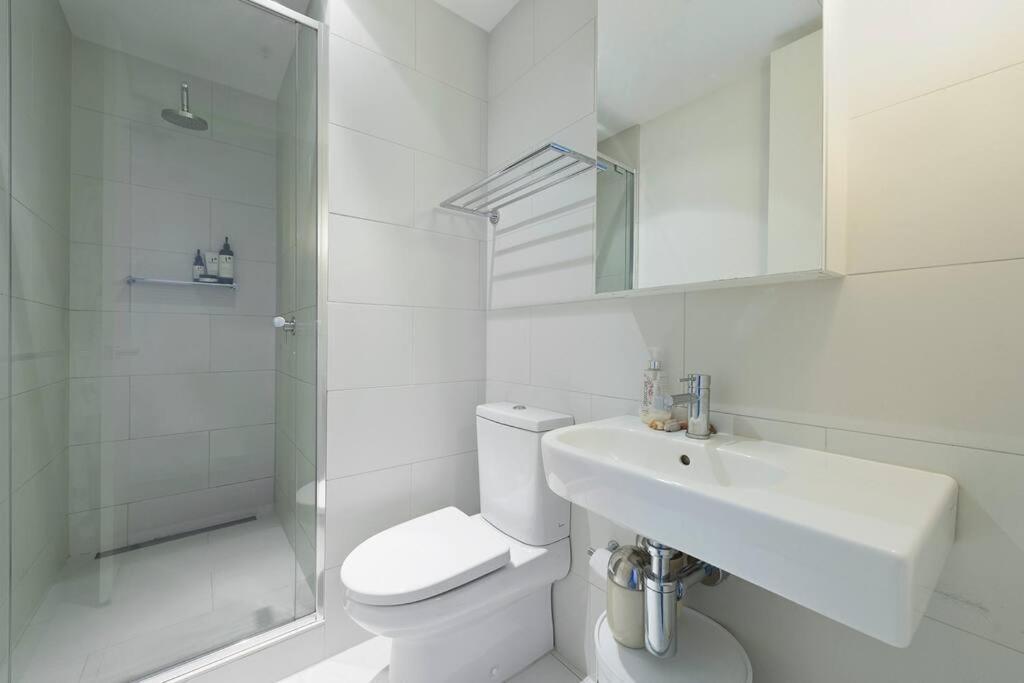 South Yarra 1br *