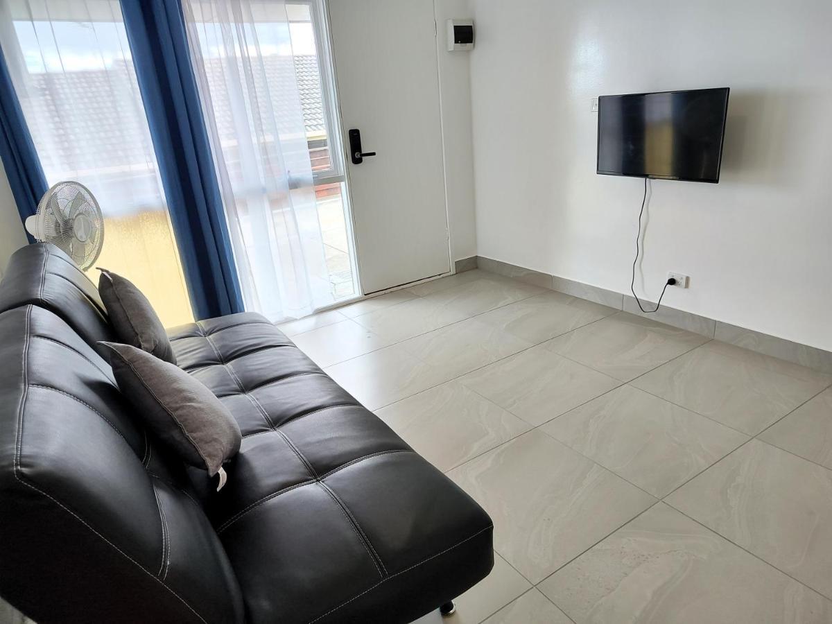Promo! Near Train Station, Free Wifi! Melbourne