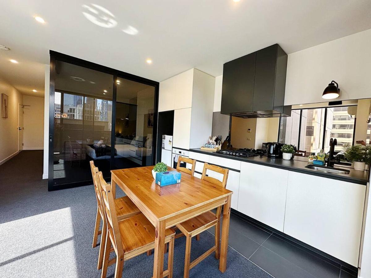 Urban Cityscapes 2br Apt On Bourke Melbourne
