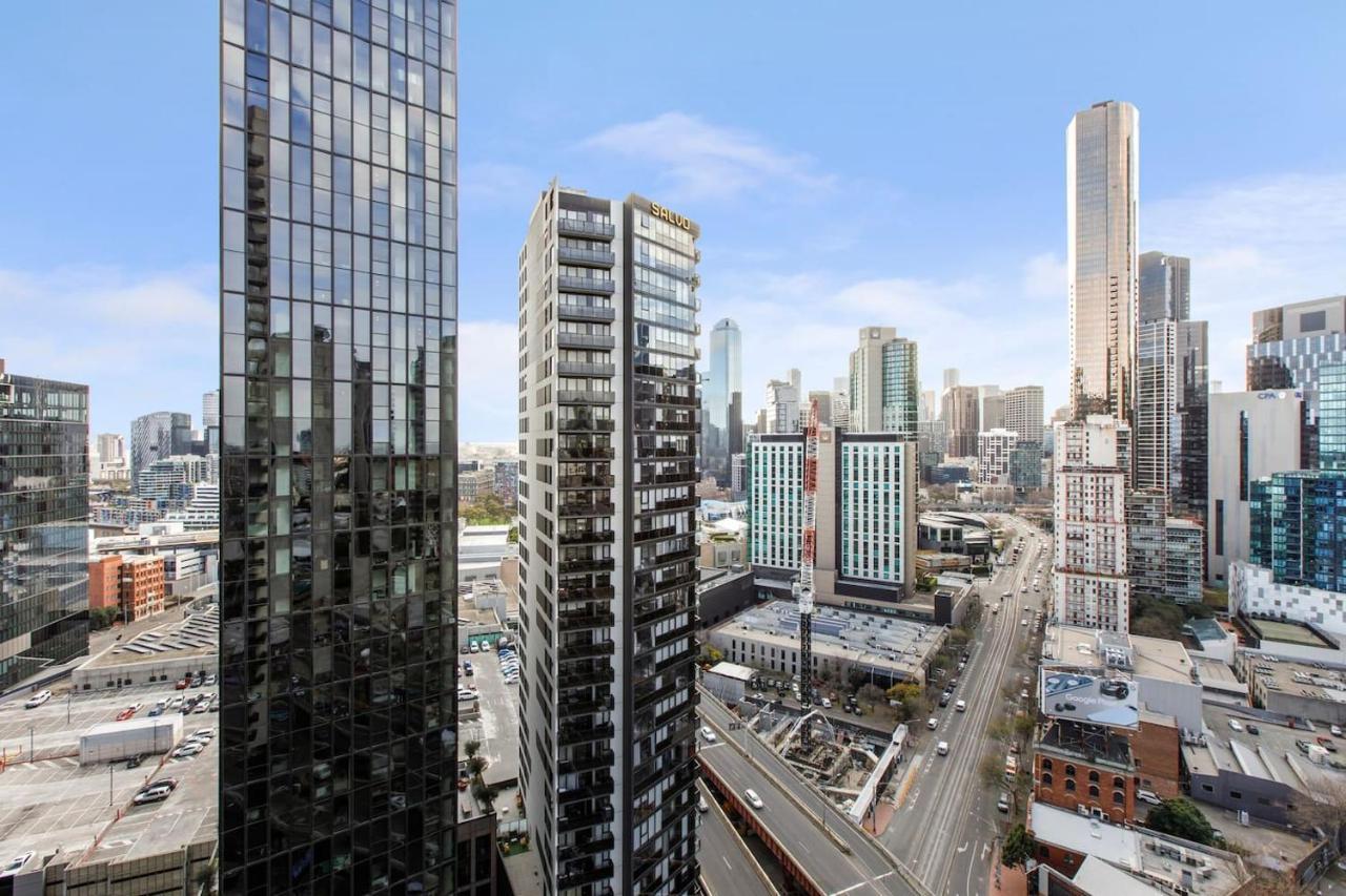 Elevated Elegance - Your Stylish Urban Sanctuary Apartment Melbourne