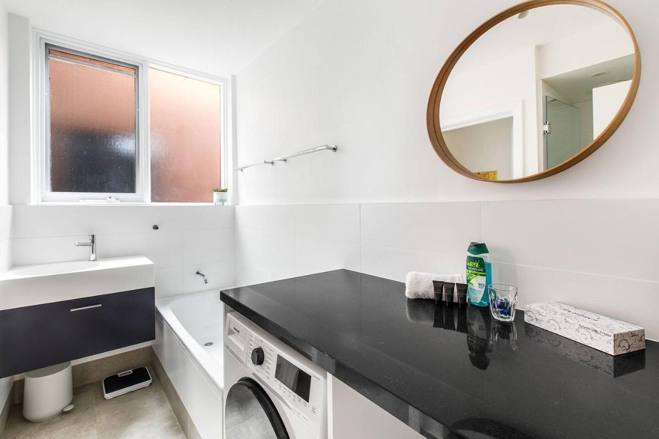 Apartment Edge Of Elwood - Unwind In Style By St Kilda *