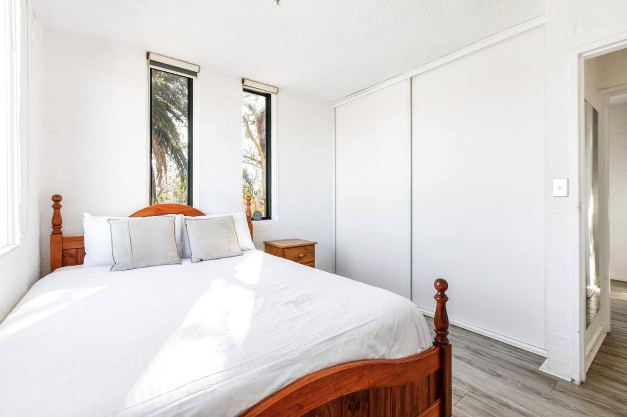 Apartment Bridport Rest - A Relaxed Park Abode