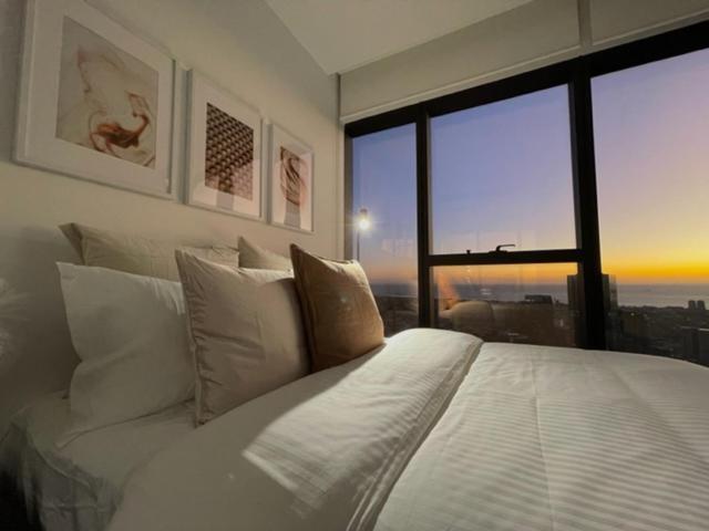 Grandsuite 3br Near Crown Luxviews Apartment Melbourne