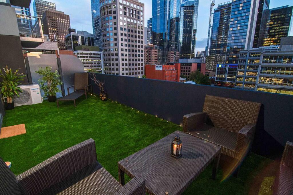 Apartment Lux 3br Bourke St Sub-penthouse 2 Free Parkings And Huge Private Terrace *